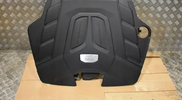 Porsche Cayenne (9Y0 9Y3) Engine cover (trim)