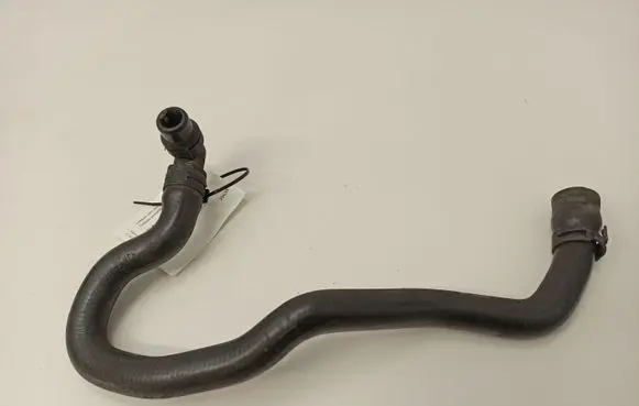 Mercedes-Benz C W203 Engine coolant pipe/hose 2098300096