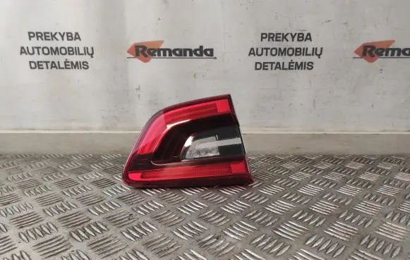 Renault Kadjar Tailgate rear/tail lights 265553530R 90165022