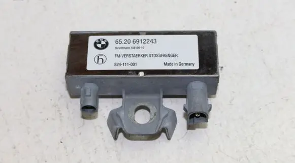 BMW Z4 E85 E86 Aerial antenna amplifier 6912243
