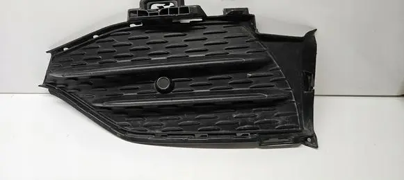 Mercedes-Benz GLC X253 C253 Front bumper lower grill A253885760