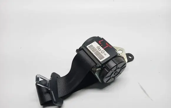 BMW X1 E84 Rear seatbelt 607051100Z
