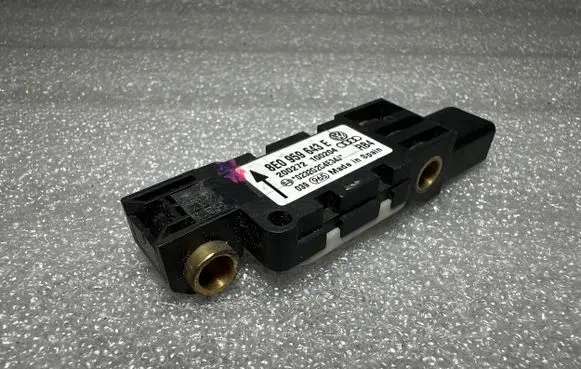 Audi A4 S4 B6 8E 8H Airbag deployment crash/impact sensor 8E0959643E