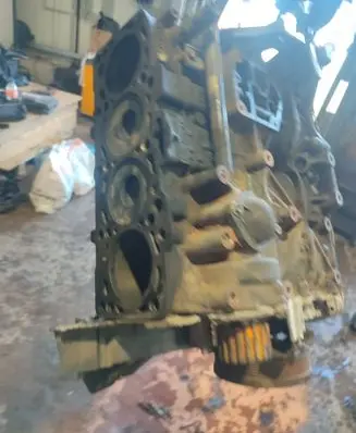 Audi A4 S4 B7 8E 8H Engine block BRD