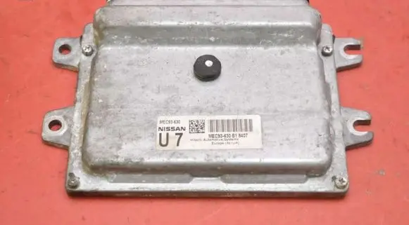 Nissan Qashqai Engine control unit/module ECU MEC93-630