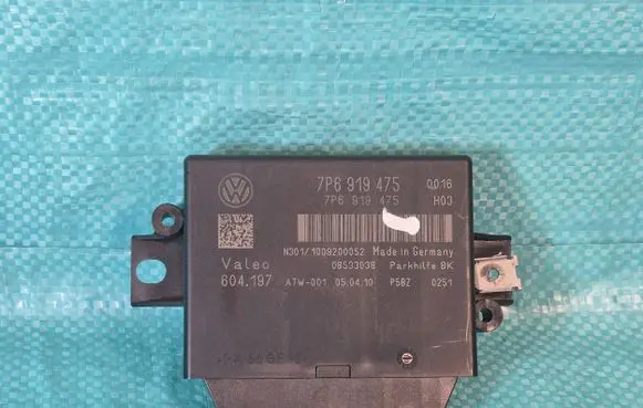 Volkswagen Touareg II Parking PDC control unit/module 7P6919475 604197 08533038