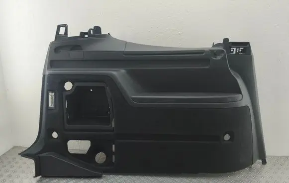Trunk/boot side trim panel
