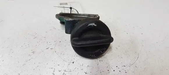 Opel Astra J Oil filler cap 55565946 428707815