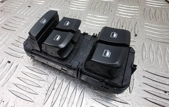MG ZS Electric window control switch 10098328