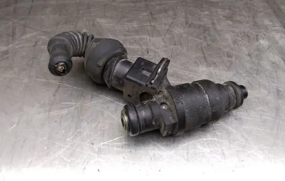 Fuel injector