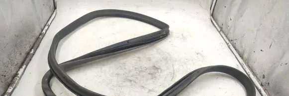 Audi A4 S4 B5 8D Rubber seal rear door 05228