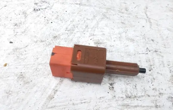 Nissan Qashqai Brake pedal sensor switch