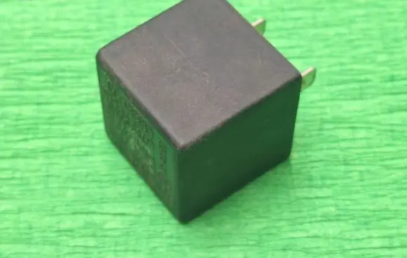Volkswagen Golf III Other relay 719055