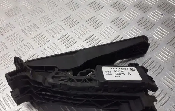 Skoda Octavia Mk2 (1Z) Accelerator throttle pedal 1K1721503P