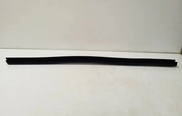 Audi e-tron Front door glass trim molding 4KE837479A