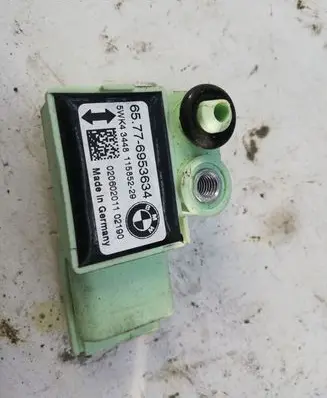 BMW 5 E60 E61 Airbag deployment crash/impact sensor 65776953634 6953634