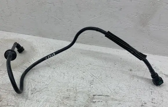 Peugeot 208 Vacuum line/pipe/hose 9826996580