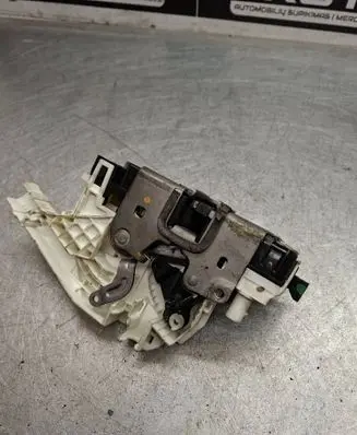 Mercedes-Benz E W212 Front door lock A0997200135 ZGS004