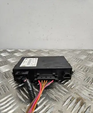 Volkswagen Touran I Tow bar trailer control unit/module 8E0907383A 5DS00840801