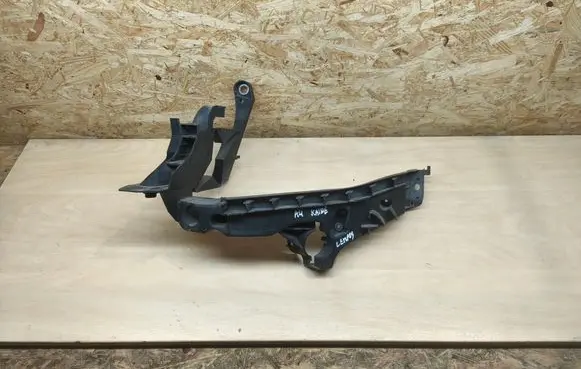 Headlight/headlamp mounting bracket