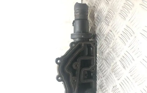 Renault Megane II Thermostat/thermostat housing 8200023915 82000158269 8200453422