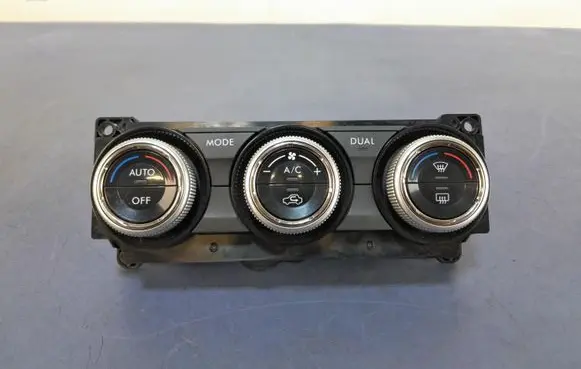 Subaru Forester SJ Climate control unit 72311SG612