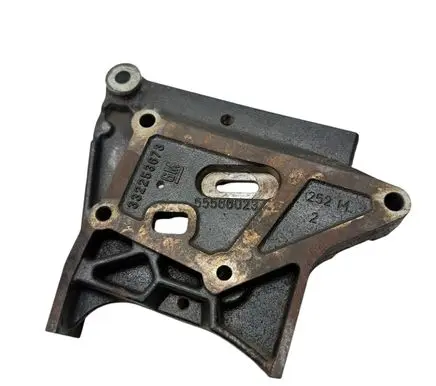 Opel Insignia A Engine mounting bracket 55566023