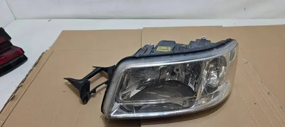 Volkswagen Transporter - Caravelle T5 Headlight/headlamp 7H1941015J