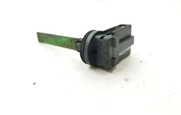 Volkswagen PASSAT B5 Interior temperature sensor 4B0820539