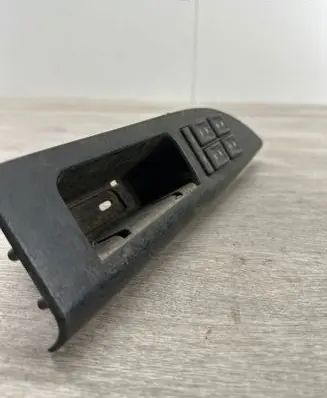 Ford Mondeo Mk III Electric window control switch 03163451 1S7T14A132BD