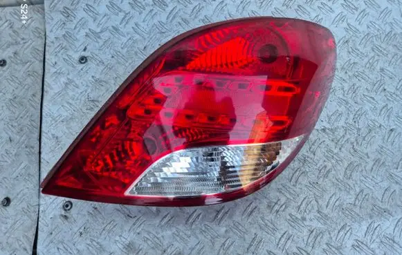 Peugeot 207 Rear/tail lights 9686565980 VP9PFX13404A