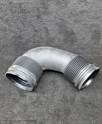 Audi Q7 4M Air intake duct part 059129616B 059129616S