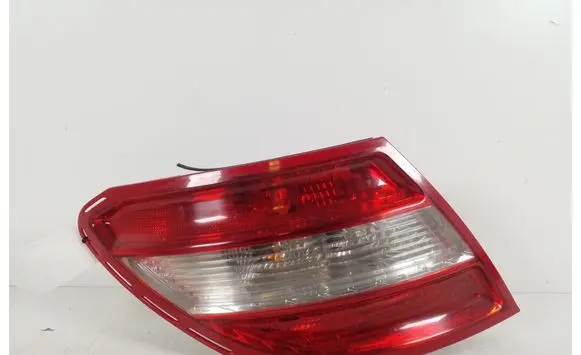 Mercedes-Benz C W204 Rear/tail lights A2048200164