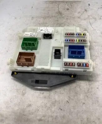 Ford C-MAX II Fuse module 14A073