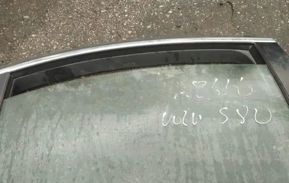 Volvo S80 Rear door window glass as2