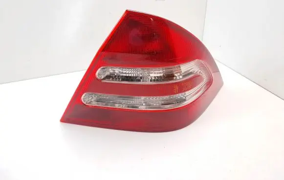 Mercedes-Benz C AMG W203 Rear/tail lights 2035200264 A2035200264R