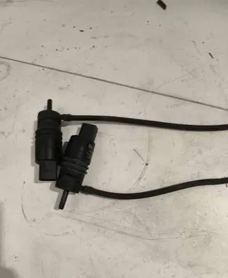 Opel Antara Windscreen/windshield washer pump 13250356 3240115