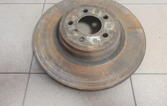 BMW 7 F01 F02 F03 F04 Rear brake disc