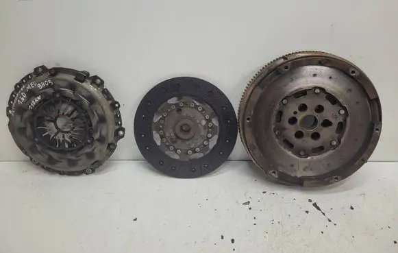 Citroen DS3 Clutch set kit 9675022680
