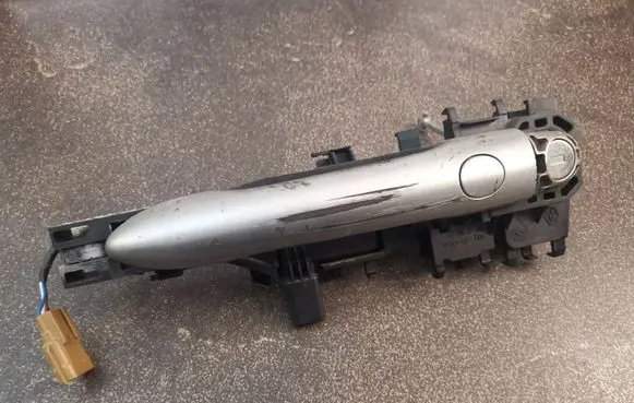 Renault Scenic II - Grand scenic II Front door exterior handle 8200588110