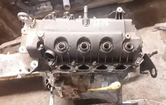 Renault Twingo II Engine D4f