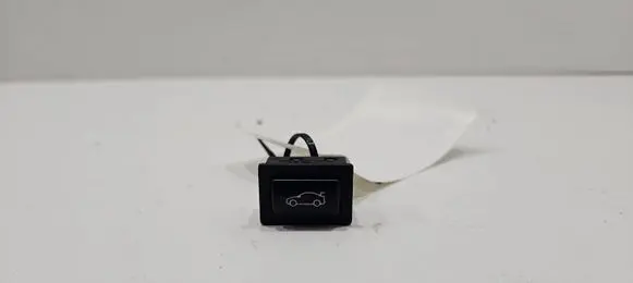 BMW 5 F10 F11 Tailgate opening switch 9200316
