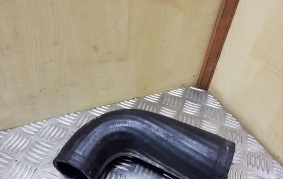 Volvo S60 Intercooler hose/pipe