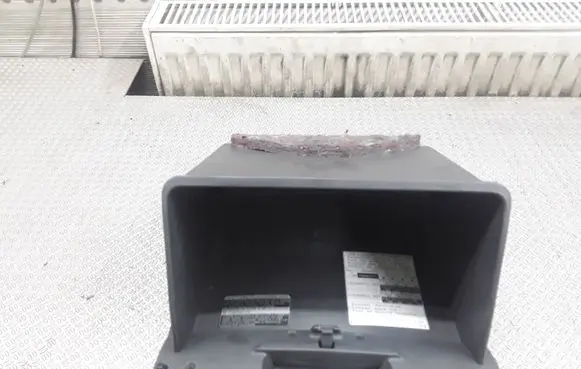 Toyota Yaris Glove box 5555052130