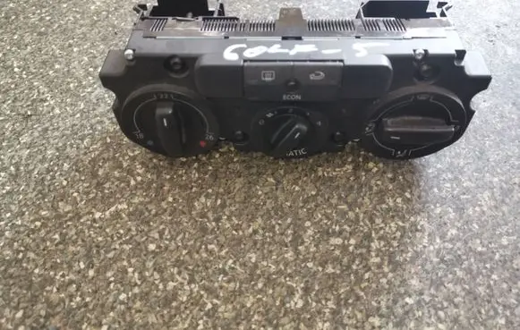 Volkswagen Touran I Climate control unit