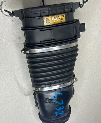 Mercedes-Benz CLS C257 Air intake duct part A6540904200