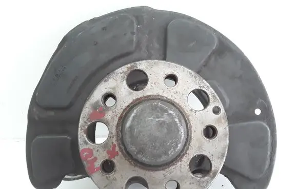 Mercedes-Benz E W212 Front wheel hub A2124201144