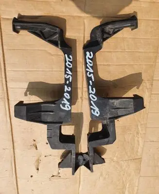 Skoda Superb B8 (3V) Front bumper mounting bracket 3V0805308 3V0805307