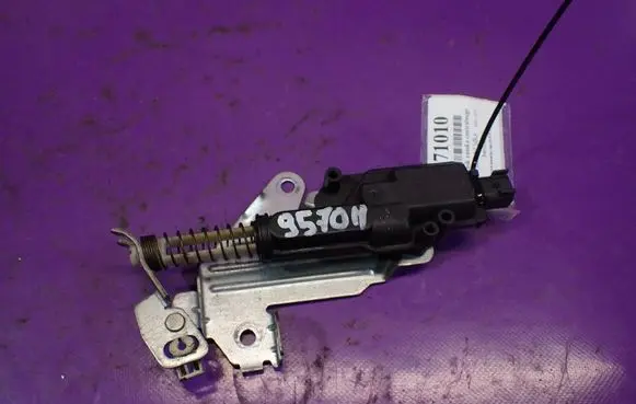 Ford Fiesta Central locking motor 2S6T-432A98-AE