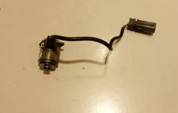Audi A6 S6 C6 4F Hydraulic servotronic pressure valve 01375744 07D973802 61298